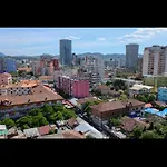 Peace And Love Luxury Apartment, In Center, New Bazaar1